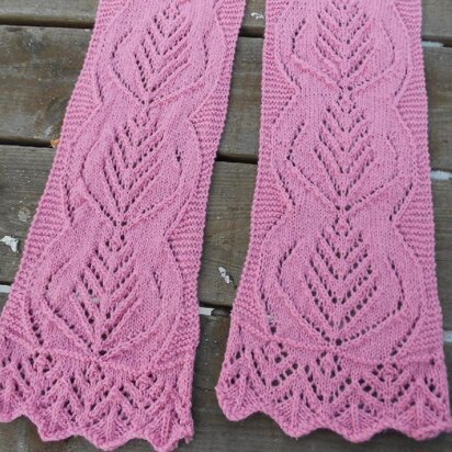 Fanciful Ferns Lace Scarf