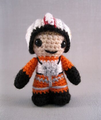 Luke Skywalker - Farm Boy and Pilot - Star Wars Mini Amigurumi