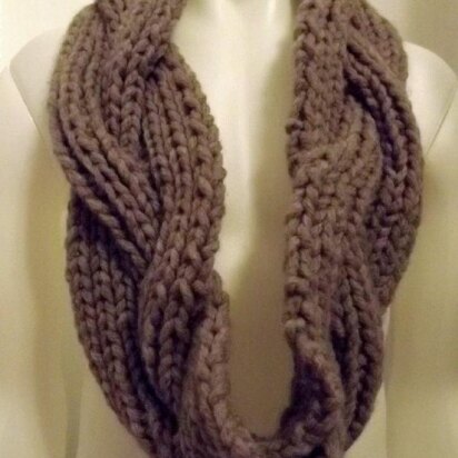 Braided Ushya Infinity Scarf #113 - knitting pattern