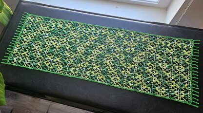 Clover Table Runner