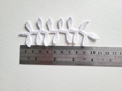 Crochet vine pattern