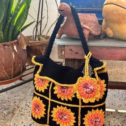 Sunflower field bag granny square crochet pattern