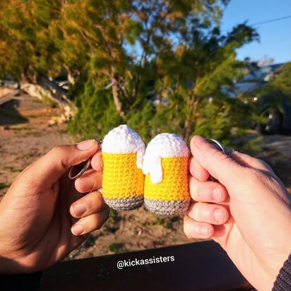 Beer mug keychain