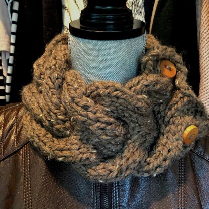 Aspen Twist Cowl