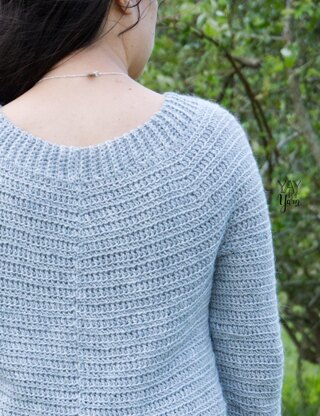 Round Yoke Sweater