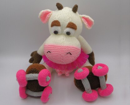 Amelie the roller skating cow Knitting pattern by Magicalknit