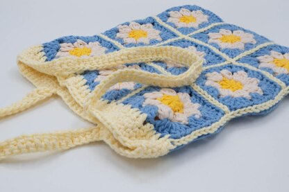 Daisy Granny Square Bag