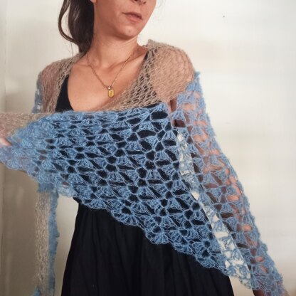 Wispy desert breeze shawl