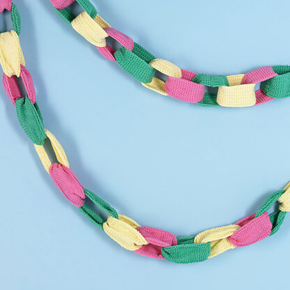 Celebration Paper Chains - Free Knitting & Crochet Pattern for Home in Paintbox Yarns Cotton DK by Paintbox Yarns