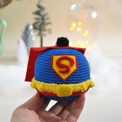 Superman Christmas ball