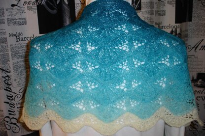 Sea Waves Lace Shawlette