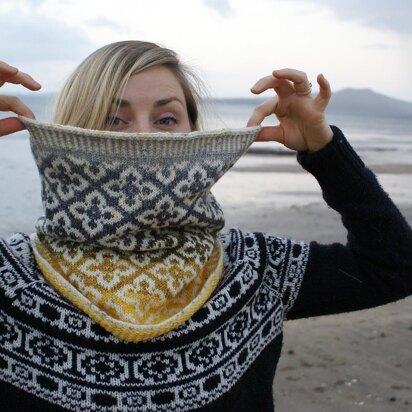 Ombeline Cowl