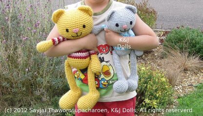 Huggy Cat Amigurumi Crochet Pattern