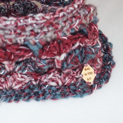 Fanfare Delight Cowl