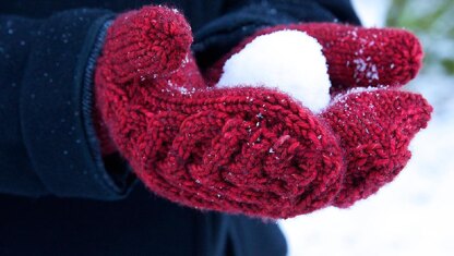 Tin Can Knits Antler Mittens PDF