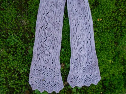 Marie's Amethyst Lace Scarf