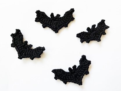 Halloween appliques Crochet tree Vampire Bat Moon Grass Patch Crochet pattern Halloween decoration Crochet card topper Spooky embellishments