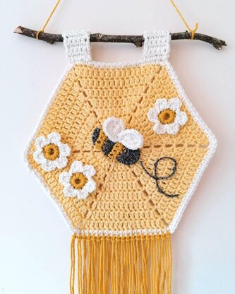 Bee my baby wall hanging