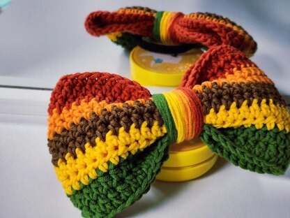 Aki Bow Hair Accessory