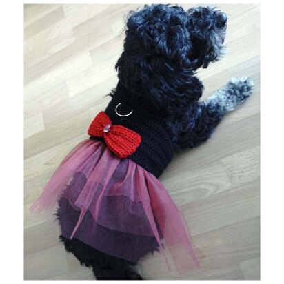 Crochet Pattern for the dog harness with tulle dress!