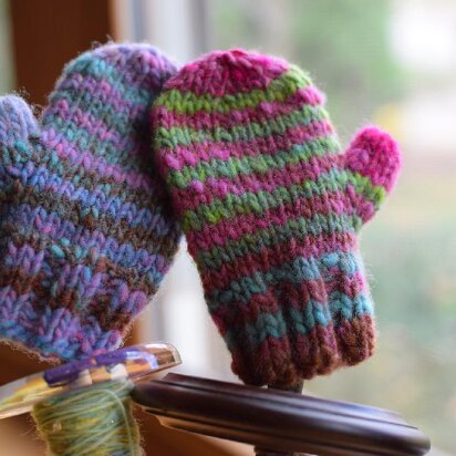 Little Waiting for Winter Mittens - knitting pattern