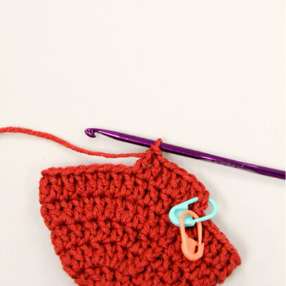 Crochet Hat in the Round - V - Fall 2025