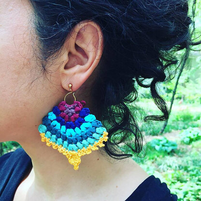 Bookmark pattern turned into earrings