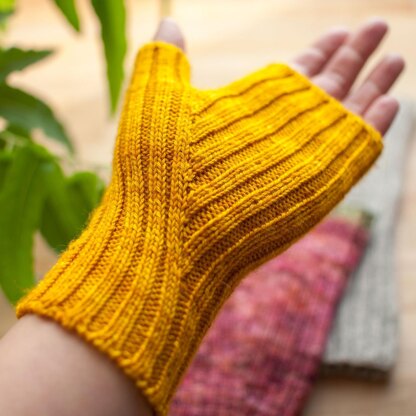 Serviceberry Mitts