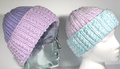 Two Tone Mini Cable Hat