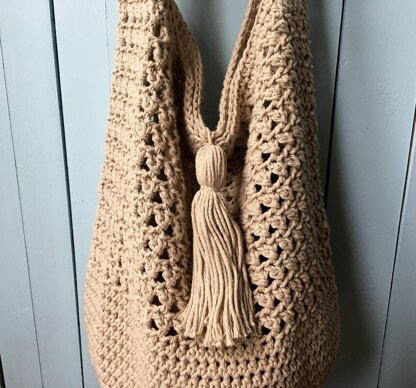 Crochet Bag Pattern: Bucket Bag Beauty