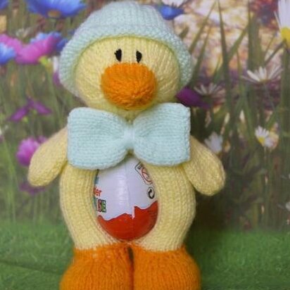 Danny the Chocolate Egg Duck - knitting pattern