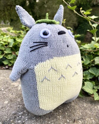 Pattern: knitted toy Totoro