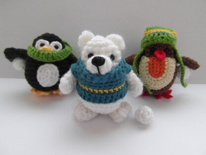 Snowball Fighters - penguin, robin and polar bear