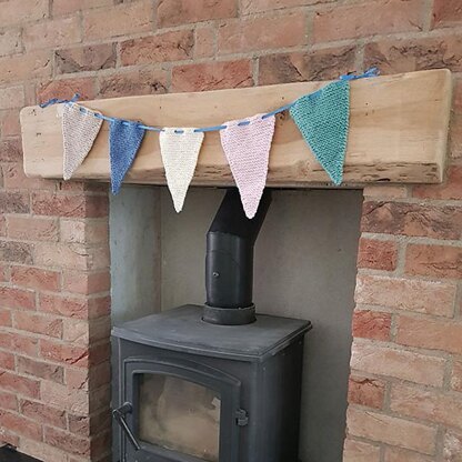 Knitted Bunting