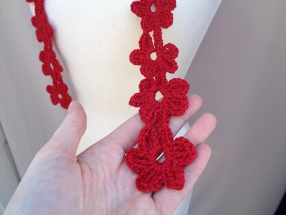 Crimson Daisy Scarf