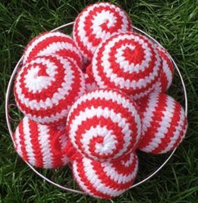 Swirly Christmas Bauble