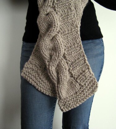 Agnes Shaped Scarf