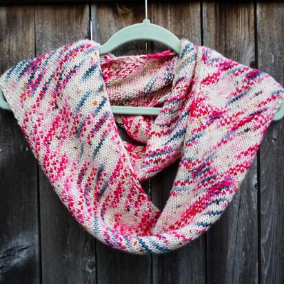 Winterberry Cowl