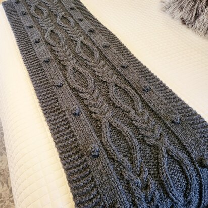 Symbiotic Bed Runner