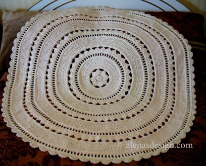 Round Floral Blanket