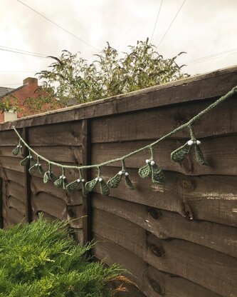 Mistletoe Garland