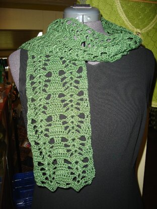 Tannenbaum Lace Scarf