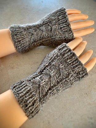 Arm Warmers or Mitts with BOWS