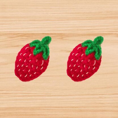 Crochet strawberry hair clip pattern