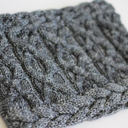 Brandi-Lee Cabled Cowl