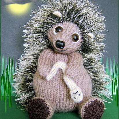 Halen the Hedgehog - knitting pattern