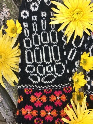 Day of the Dead Mitten