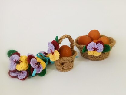Easter basket with Violets