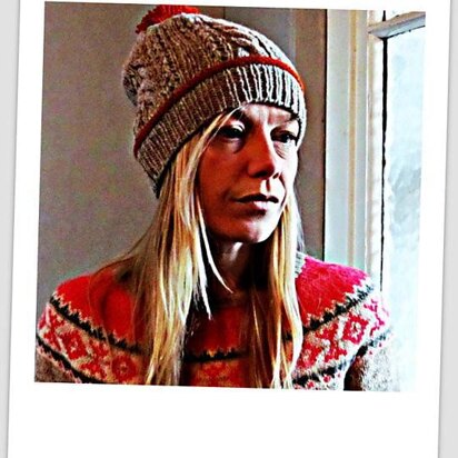 Monte rosa ...a matching hat pattern - knitting pattern