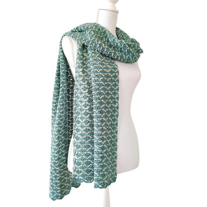 Verdant Wave Scarf